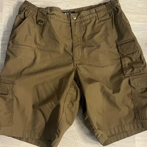 511 Tactical Cargo Shorts 38